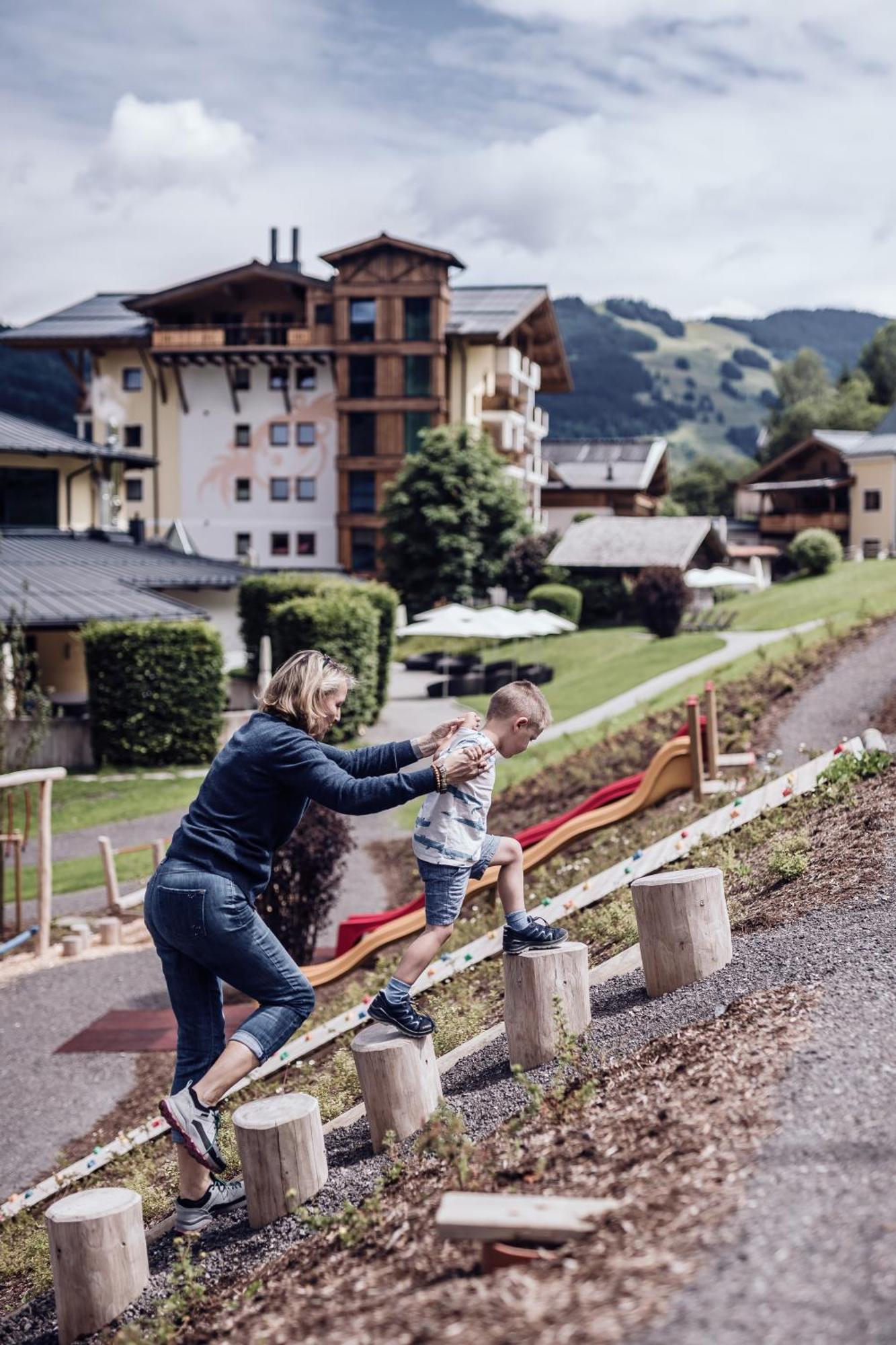 Familienresort Ellmauhof ザールバッハ・ヒンターグレム エクステリア 写真
